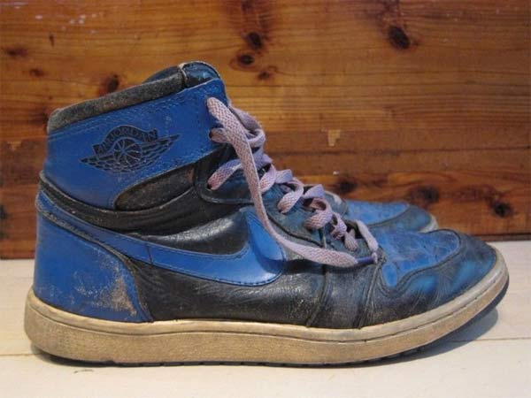 vintage air jordan shoes